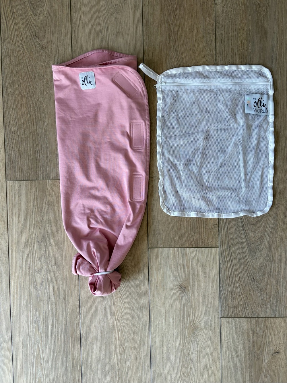 Ollie Swaddle - Maunie Pink, like-new conditon